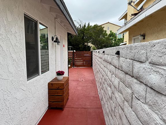 3rd image of 7649 Quimby Ave