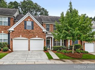 5130 Amherst Trail Dr, Charlotte, NC 28226