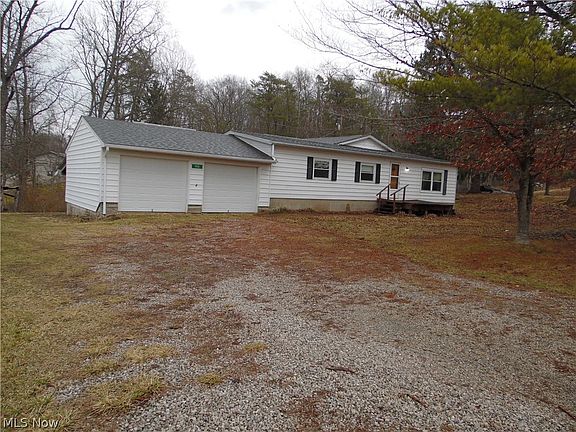2nd image of 910 Lang Farm Rd