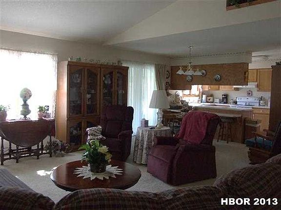 3rd image of 820 Oak Park Dr