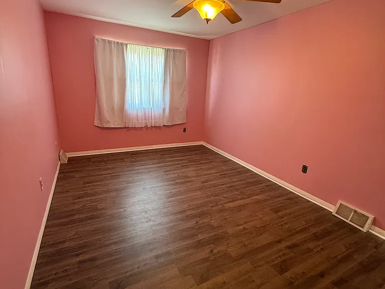 10211 Ambridge Pl — Photo 15