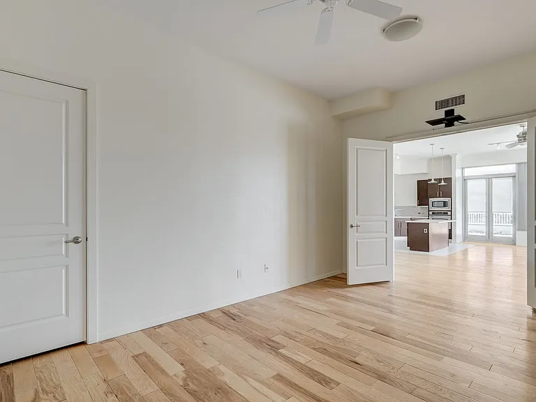 360 E Desert Inn Rd #402 — Photo 24