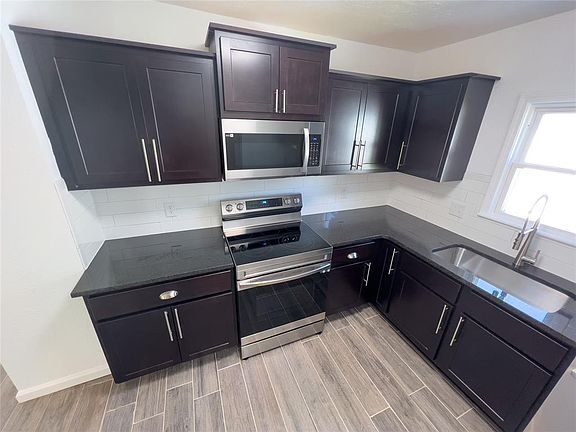 5th image of 3504 N Westmont St