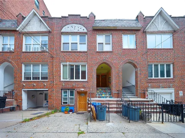 2391 East 3rd Street image 1 of 33