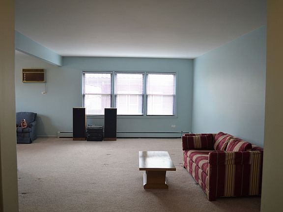 4th image of 444 Washington Blvd APT 305