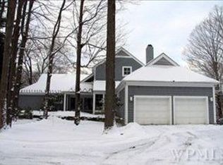 130 Old Stone Hill Rd, Pound Ridge, NY 10576