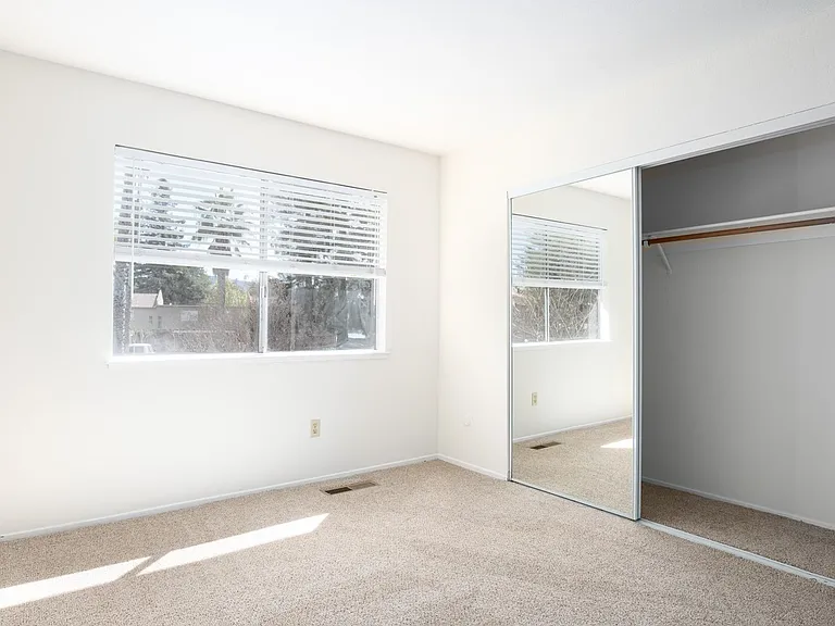 1095 Marina Drive — Photo 5