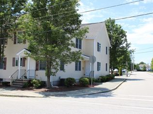 104 Railroad St UNIT 104, Abington, MA 02351
