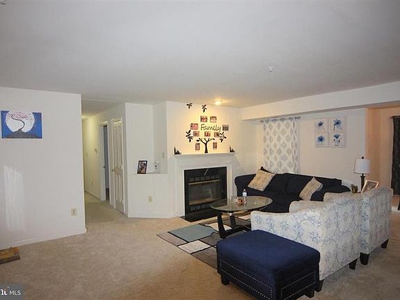 3rd image of 4124 Monument Ct