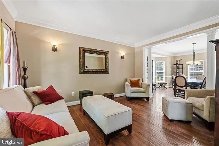 12104 Guinevere Pl — Photo 4