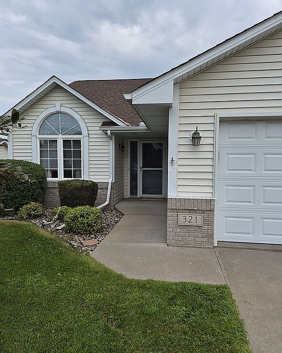 1st image of 321 Tuttle Dr