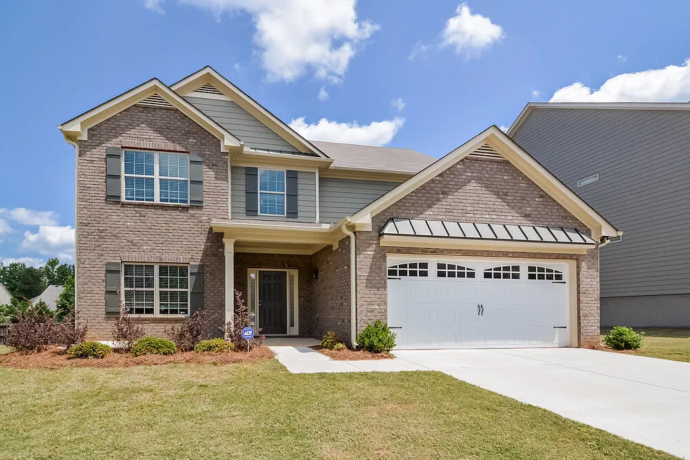 4 bed, 2.5 bath, 2434 sqft, $2,780 — Photo 1