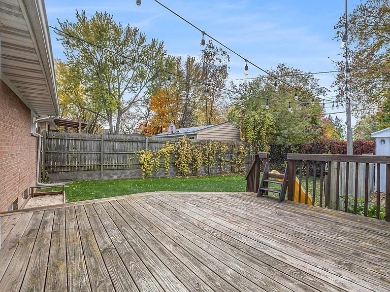 1437 Lewison Ave NE — Photo 18