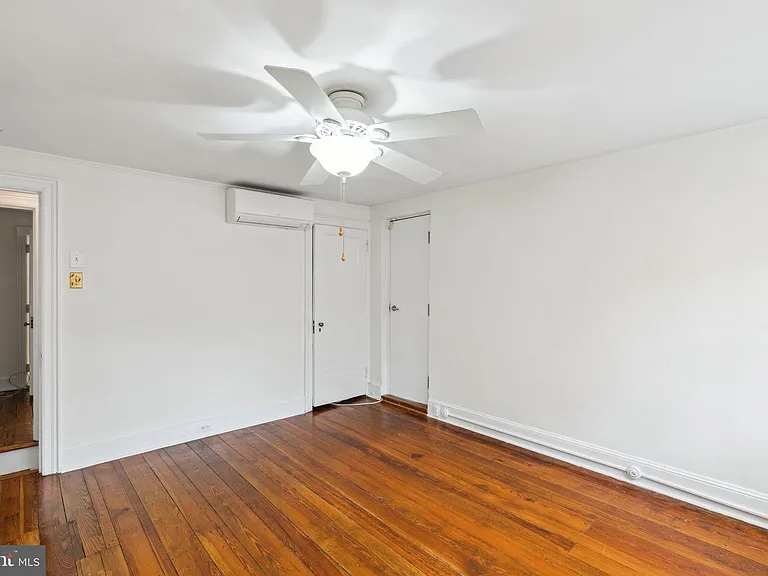423 S Carlisle St — Photo 22