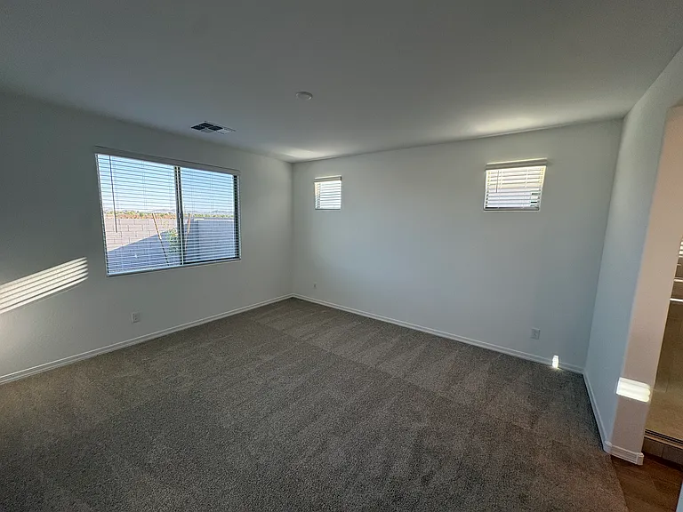 675 W Riparian Dr — Photo 21