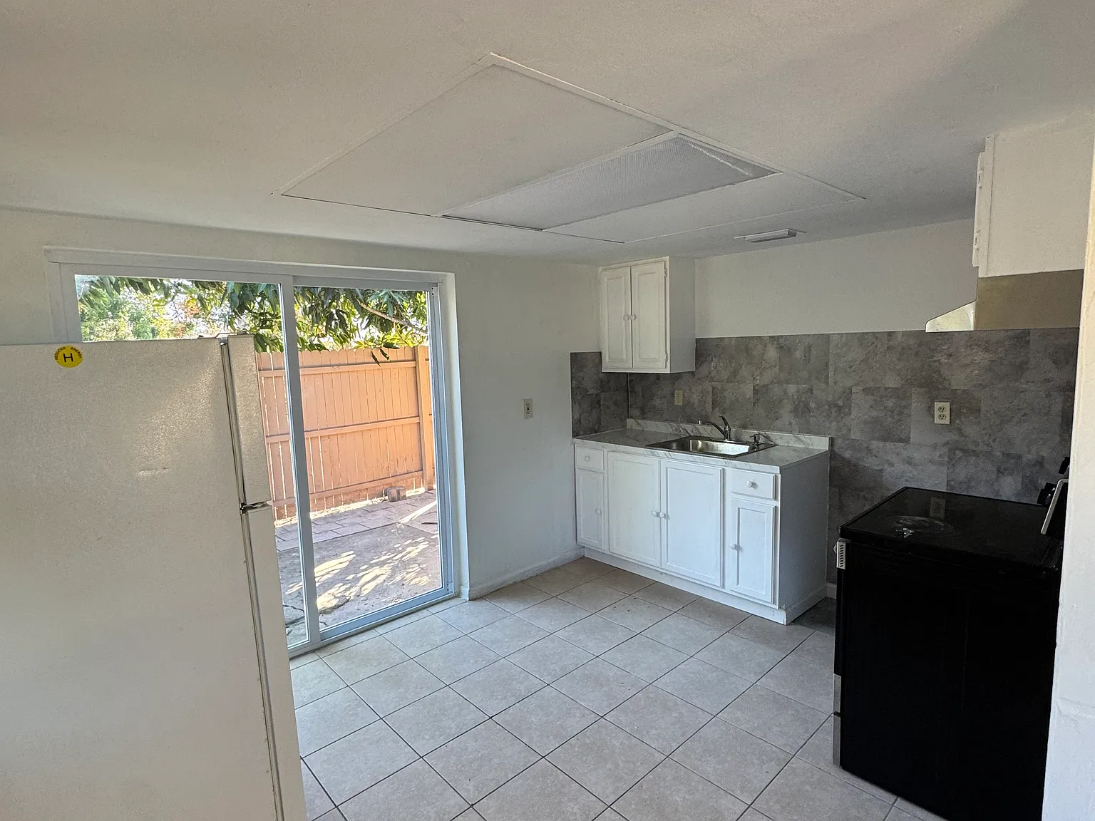 27665 - 671 Cdef - Horne — Photo 3