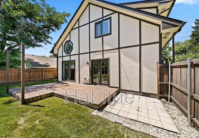 2403 W Irene St — Photo 40