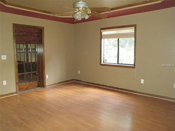 4th image of 2200 Magnolia Ave