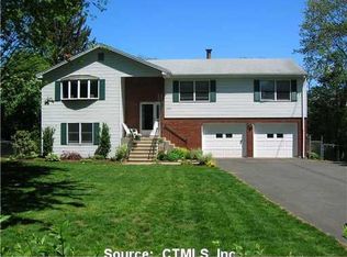 204 N Main St, West Hartford, CT 06107