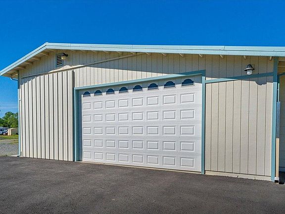 3rd image of 3307 Tarmac Rd