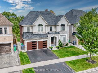 38 Rhapsody Cres, Brampton, ON L6P4E8