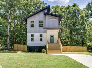 208 A Satterfield Dr, Greenville, SC 29611
