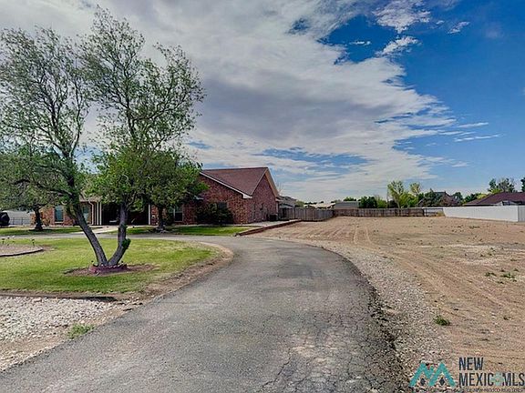3rd image of 1413 Tumbleweed Rd