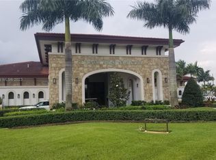 10416 W 33rd Ct, Hialeah, FL 33018