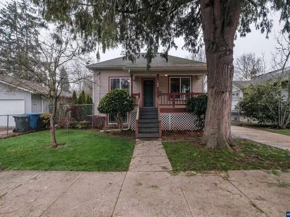 195 23rd St NE, Salem, OR 97301
