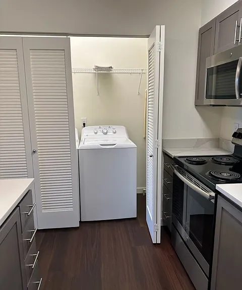 The Lavonne Apartments — Photo 29