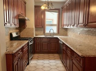 324 82nd St #1, Brooklyn, NY 11209