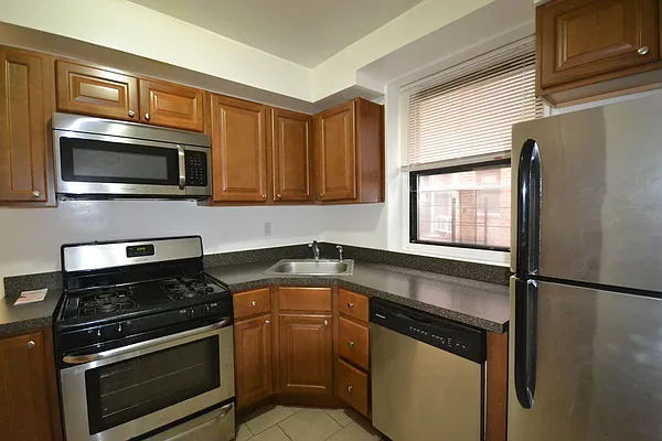 Rented by Silverstein Collection LLC  | media 3