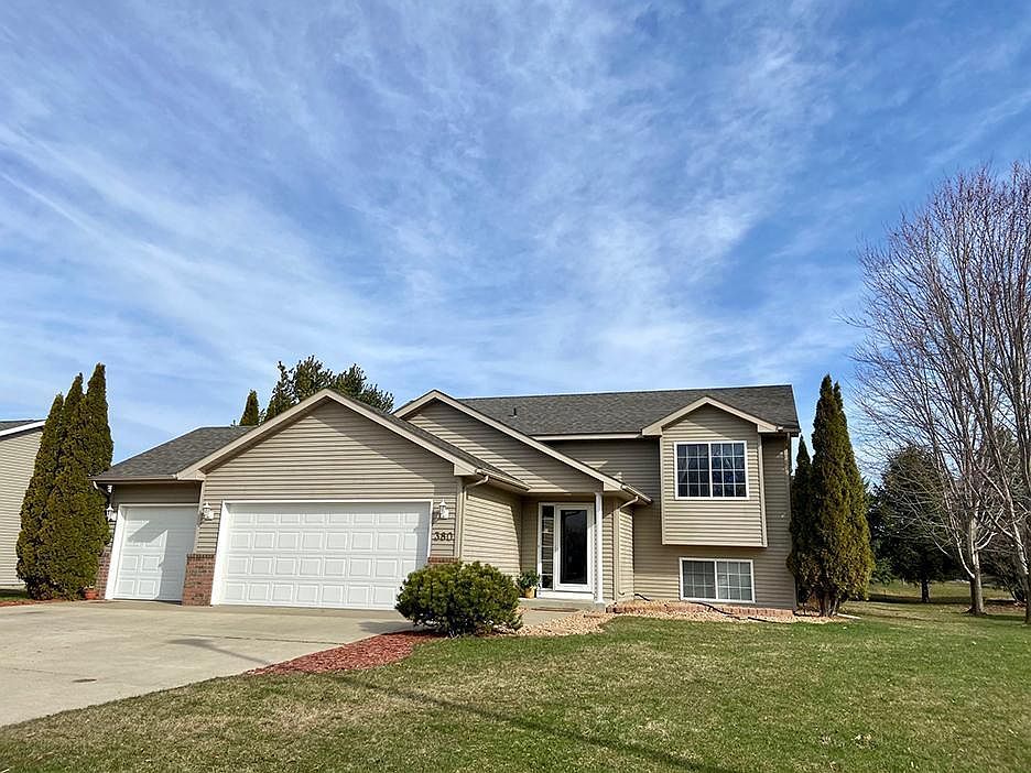 1st image of 380 E Woodridge Dr