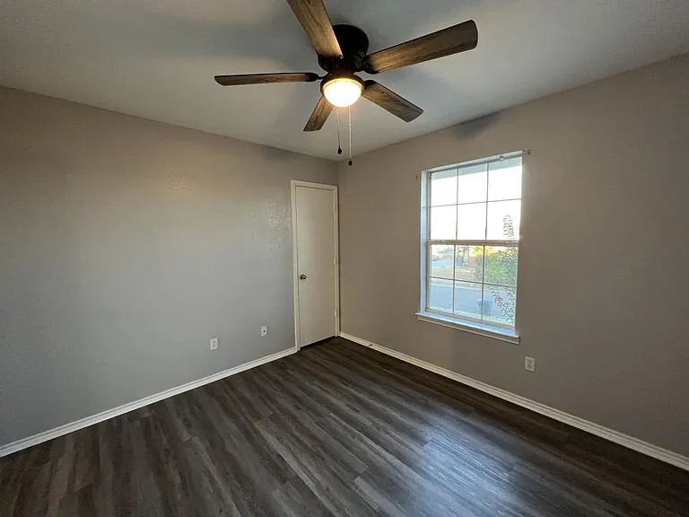 5908 Greengate Dr #C — Photo 12