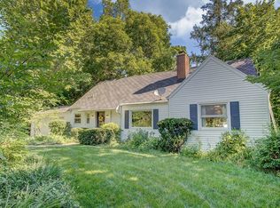 2020 W Dublin Granville Rd, Worthington, OH 43085