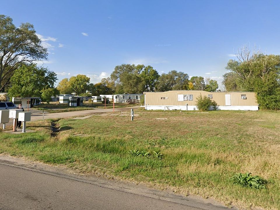2nd image of 2401 E 2nd St