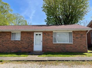 204 E 9th St #B, Williamstown, WV 26187