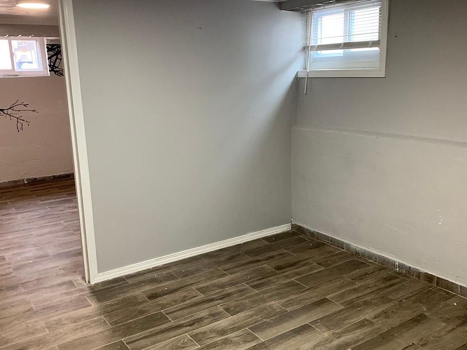 1st image of 20 Vernon Ave