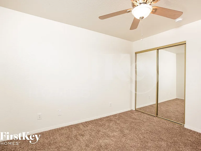9047 Sunpine Ct — Photo 12