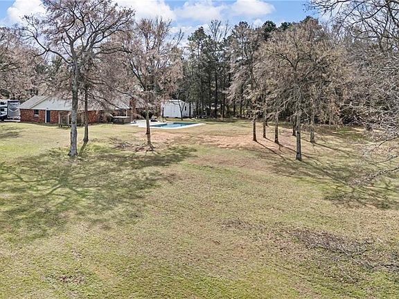 4th image of 511 Wakerobin Rd