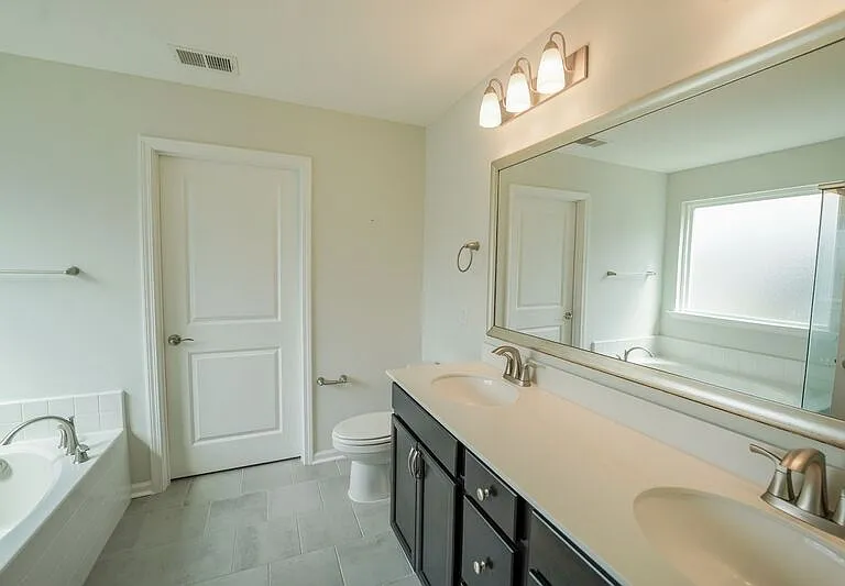3556 Castleoak Dr — Photo 24