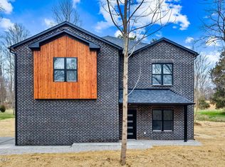 7725 Greenbrier Rd NE, Georgetown, IN 47122