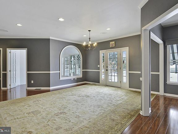 3rd image of 29315 Erickson Dr