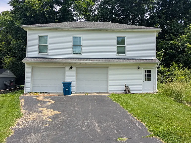 705 Bridgeport Rd #1 — Photo 10