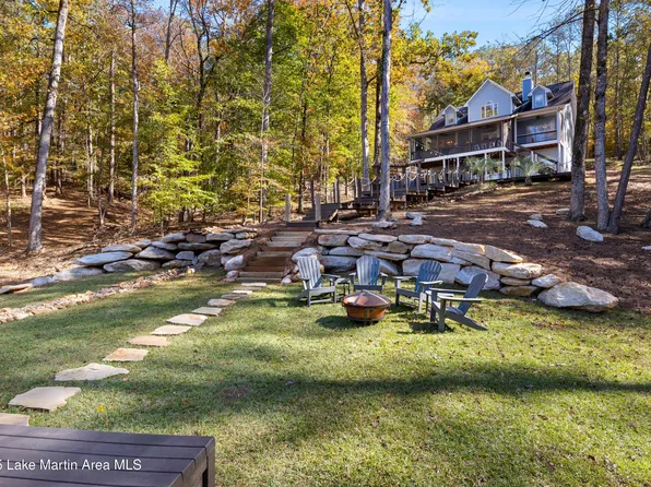 701 Windy Point Dr, Dadeville, AL 36853