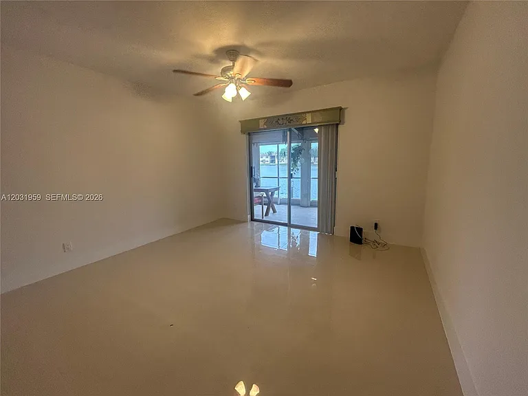 322 Briarwood Cir #1-17 — Photo 26