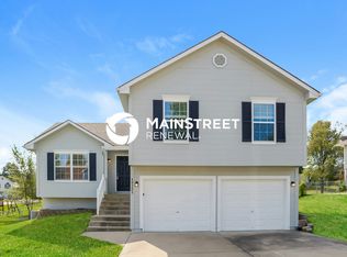 19321 E 13th St N, Independence, MO 64056