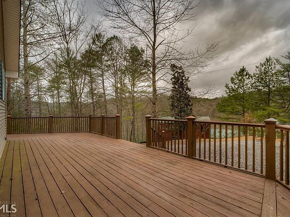 3rd image of 475 Lyric Ln