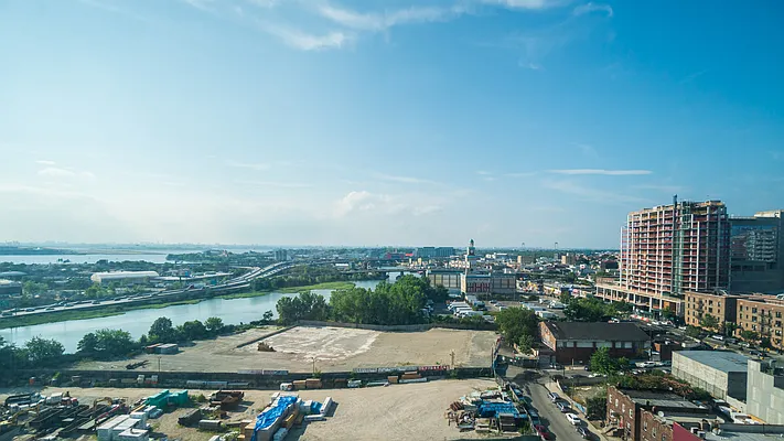 Sold by Silverstone Group USA Corp. | media 65