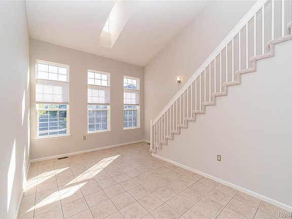 3rd image of 5143 Parsley Dr